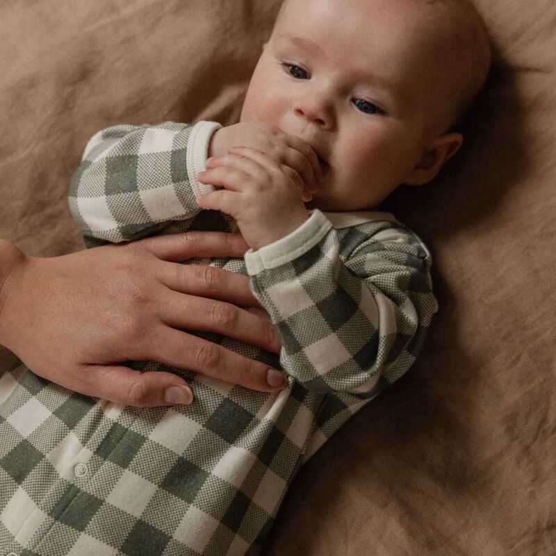 Nature Baby Stretch & Grow image number 2